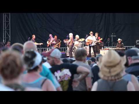 Kris Kristofferson with Merle Haggard's Band The Strangers 06 24 16