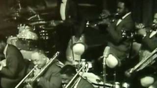 Basie plays  Back to the Apple.wmv