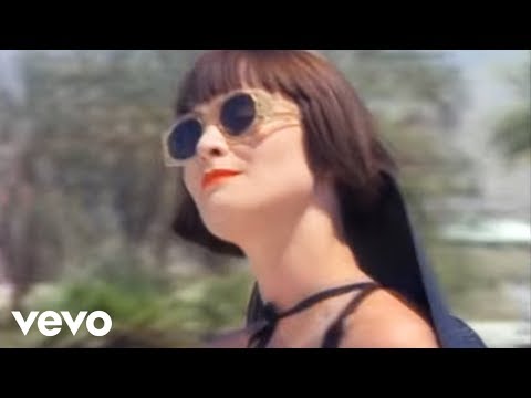 Swing Out Sister - Fooled By A Smile (Official Music Video)