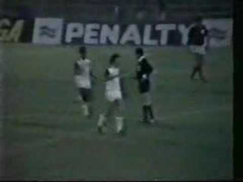Cerro Porteño (PAR) 2 X 4 Flamengo - Libertadores 1981