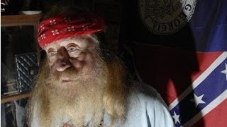 Chris-chan calls the Phone Legends