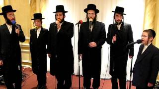 הקשיבה בארוחת הערב השנתית של פופה