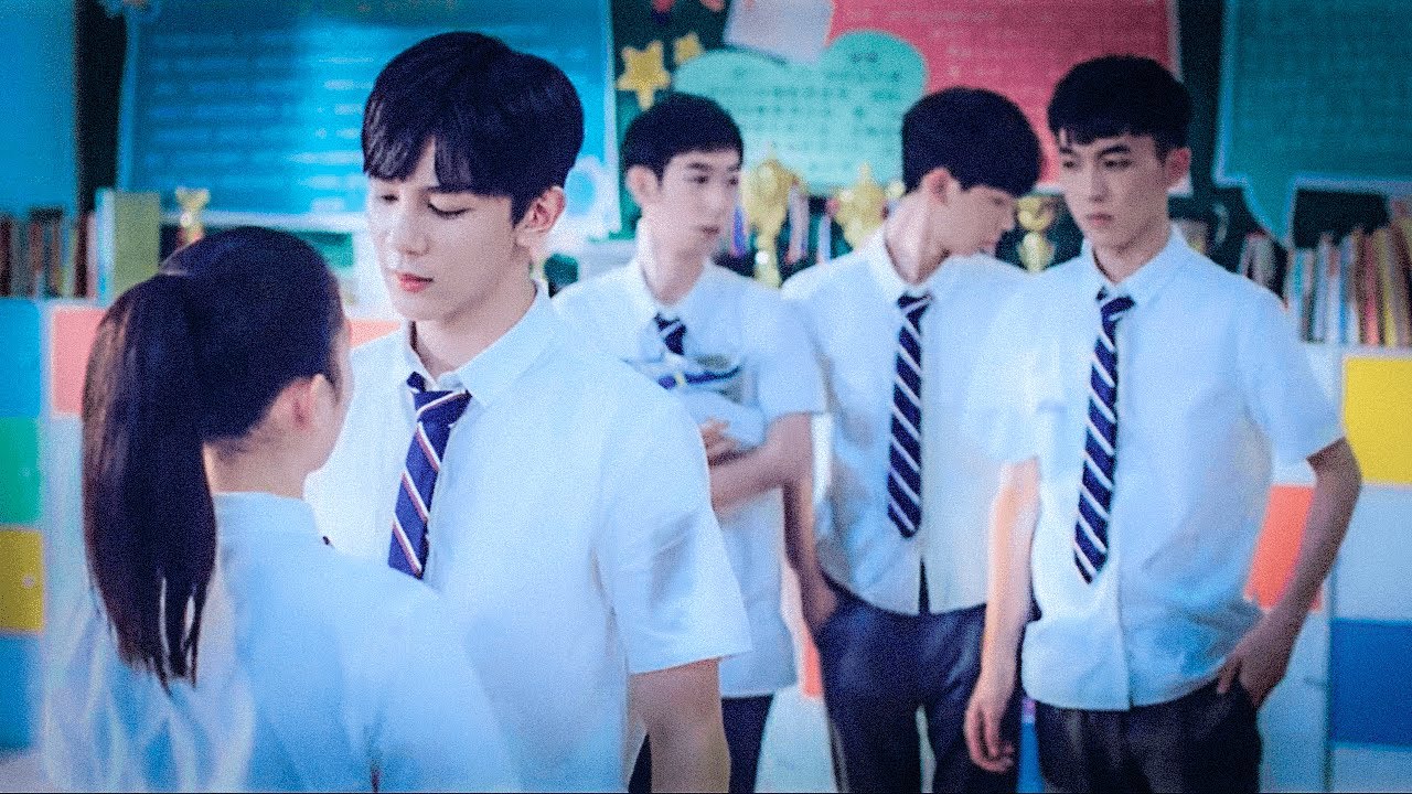 Garota Sofre BULLYlNG, se Apaixona pelo Valentão da Escola e ele decide usar ela... - Recap