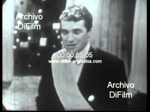 DiFilm - Chico Novarro canta "Un sombrero de paja" 1967