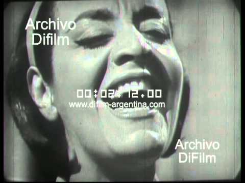 DiFilm - Alba Solis canta El Estrellero (1965)
