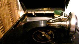 " DINAH" sung by THE BOSWELL SISTERS