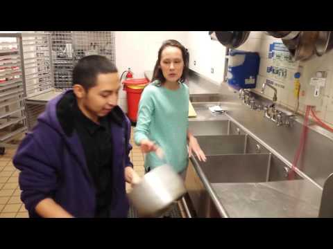 How to use a 3 compartment sink
