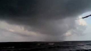 preview picture of video '(jr. tornado) buhawi sa baybay, arevalo Ilo2 CT'