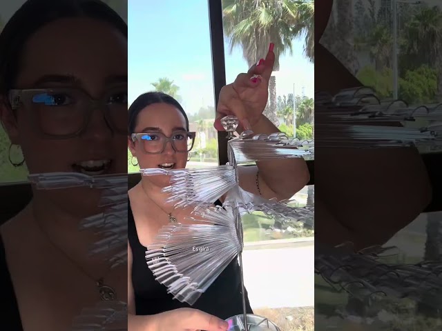 Vídeo relacionado con Rnitle Expositor Uñas para Esmaltes 50PCS,Soportes de Exhibición de Esmalte,Uñas Falsa Muestras Mostrador Display,Exhibidor de Uñas Postizas Para Nail Design