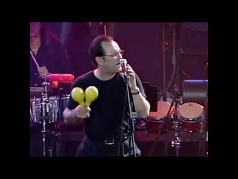 Videoclip de Ojos De Perro Azul (Live) — Rubén Blades