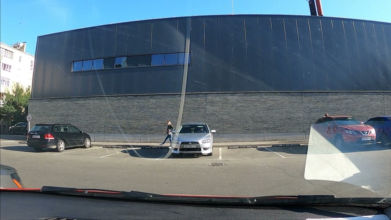 Вождение по городу с Денисом Чесноковым