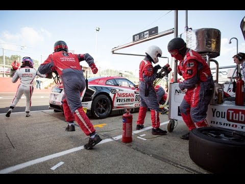 Awesome PoV of a super fast tyre change on the GT-R GT3 at #Spa24h