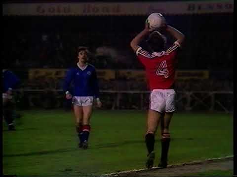 1981-02-18 Linfield v Manchester United