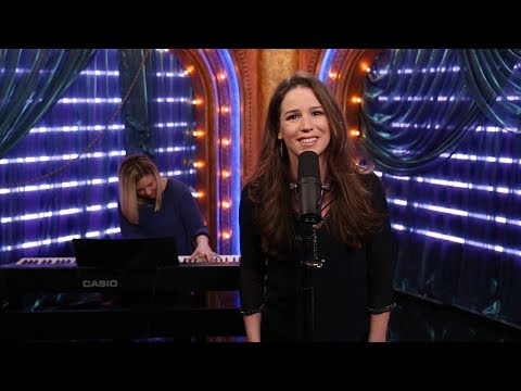 download lagu mp3 mp4 Chilina Kennedy, download lagu Chilina Kennedy gratis, unduh video klip Chilina Kennedy