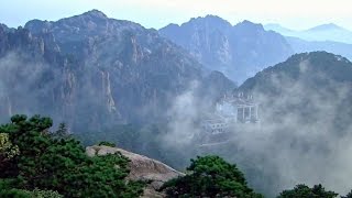 preview picture of video 'Huangshan 黃山 - 丹霞峰上觀日落 day 4 - 53 ( China )'