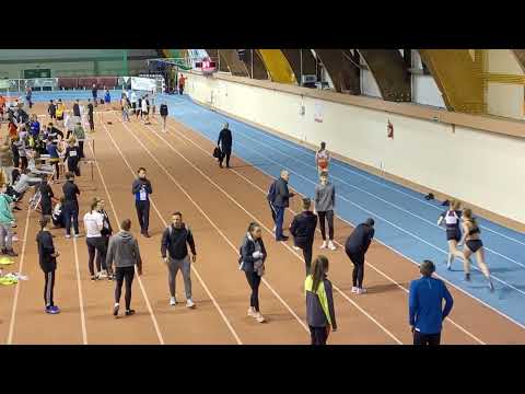 Lena bieg 300m, czas 42.57, 3 tor, 1 miejsce, złoty medal - Halowe MDŚ, Łódź 22.01.2022