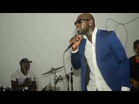 Ray Neiman Live With Roots'N Cultjah In Suriname