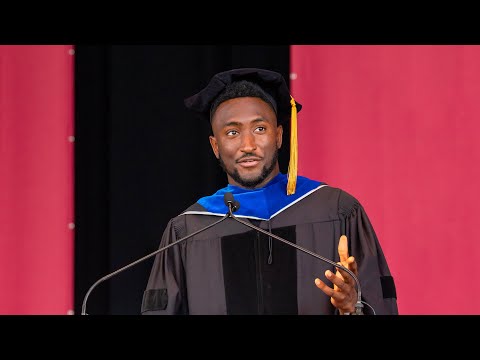 我發表了畢業演講 (I Gave A Commencement Speech!)