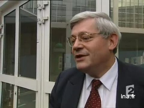 8 p.m. news: [broadcast of April 28, 2002]