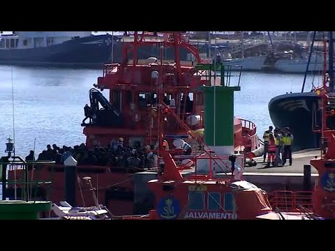 Hunderte Migranten vor der Küste der Kanarischen Inseln gerettet