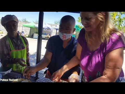 Thai Street food at its best! Kanom Krok, a coconut dessert made fresh for you for less than $1 USD