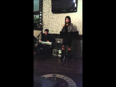 Orcsik Darinka - Trón étterem Mohács 2015.02.14.