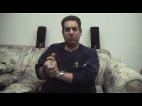 manualist plays habanera from carmen - on his hands!