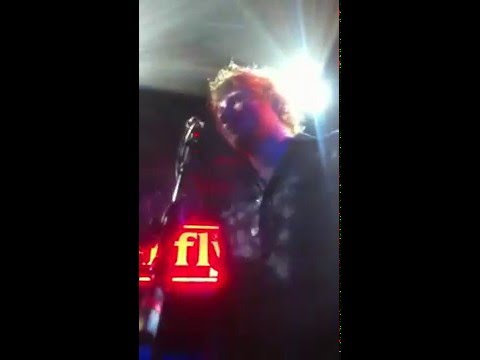 Ed Sheeran & Jamie Lawson - Cold in Ohio, @ The Barfly, London 09/07/15