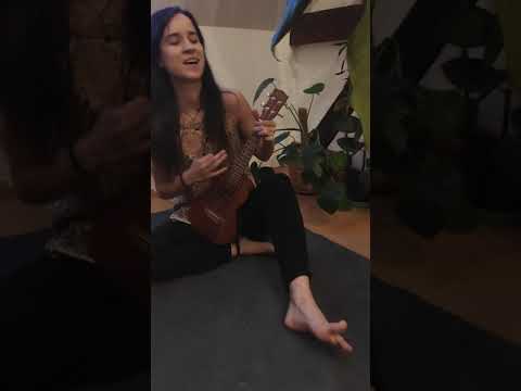 Radiohead - Creep by Julia [happy COVER full of love and selfacceptance]