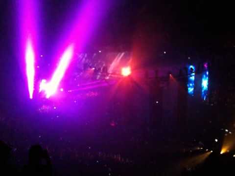 Kaskade vs Tiesto - Chasing How It Is (LIVE @ Atmosphere Miami)