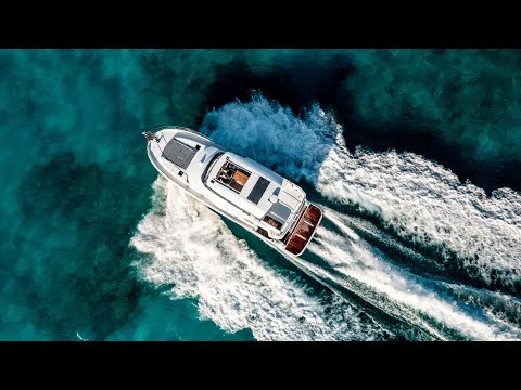The New BENETEAU Swift Trawler 48: Built to seek new horizons. The New BENETEAU Swift Trawler 48: Built to seek new horizons.