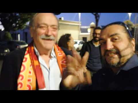 Roma 1974-75: Alberto Batistoni saluta i fan e tifosi della A.S.Roma col Salutatore