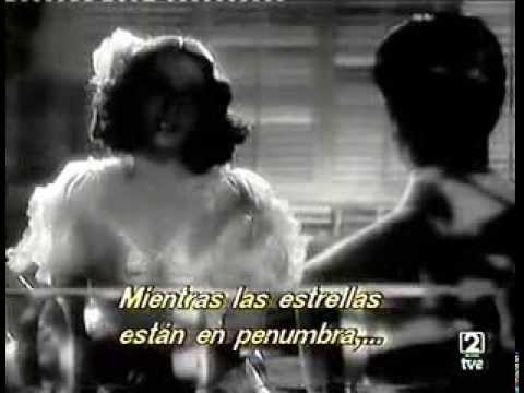 Whispers in the Dark   Artistas y modelos. Connie Boswell.