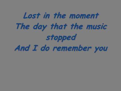 R.E.M. Ft. Q-Tip - The Outsiders