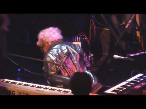 Rufus featuring Sly Stone Live at Blue Note Tokyo 2010 'If You Want Me To Stay'