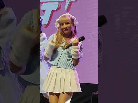 230917 (Pear Fancam) HatoBito - Heartbeat @ Let's Seize The Light - The Market Bangkok