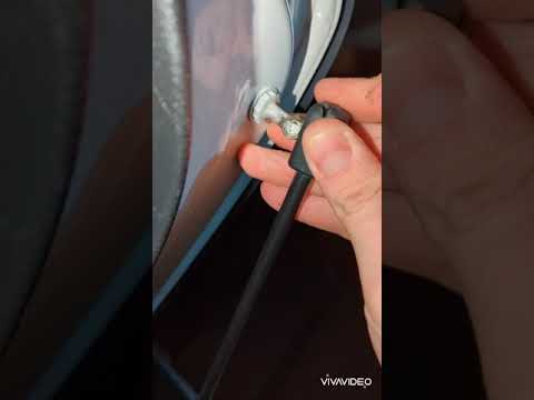 Gasfeder Kofferraum Heckklappendämpfer wechseln Part 2