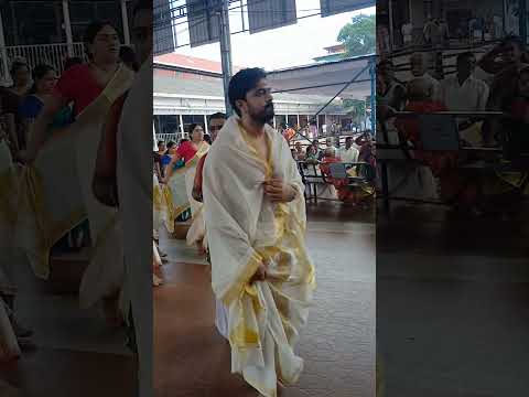 Jayaram & Family @Guruvayoor_Temple./ #guruvayoortemple #guruvayoor #thrissur #jayaram