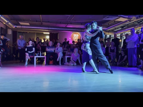 Federico Suarez y Rebecca Samira - Alberto Podestá - Uno