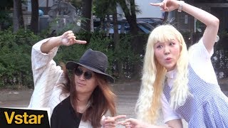 '귀염+깜찍+코믹' 신현희와 김루트(SEENROOT) @ 180810 KBS 뮤직뱅크 출근길