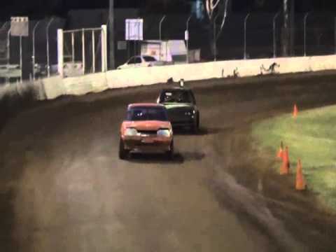 Surfers Paradise Sedans B Grade - Final - Lockyer Valley Speedway - 17/1/2015