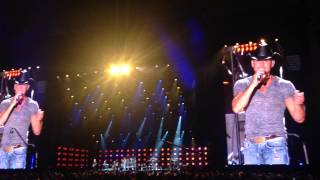Tim McGraw - Keep on Truckin CMA Fest LP Field Thursday June 5th 2014