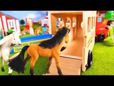 Melissa & Doug Horse Carrier: Unboxing this wooden Trailer