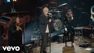 Casting Crowns - Just Be Held (Live at The Ryman)