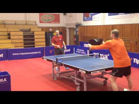 Jeden za všechny, všichni za stůl (Pištej, Hořejší)