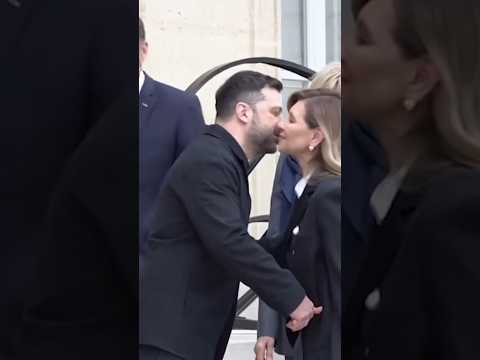 🔥🔥🔥ПОДИВІТЬСЯ, як Макрон зустрів Олену Зеленську в Парижі