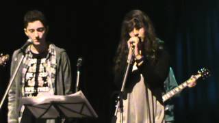 &quot;La lluvia nunca vuelve hacia arriba&quot; de Pedro Guerra en el Teatro Central