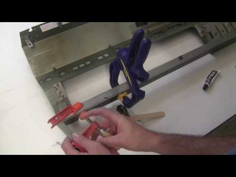 Synthchaser #020 - Double ARP Pro Soloist Restoration & Repair - 3/6 - Repairing the Case