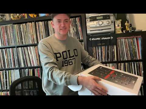 NUMARK SCRATCH UNBOXING | VINYL DJ's FIRST TIME USING SERATO