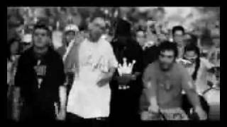 Fabri Fibra-Su le mani     __video ufficiale  official video__